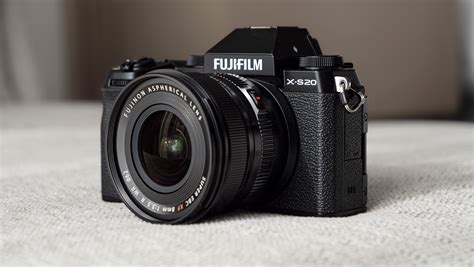 F­u­j­i­f­i­l­m­ ­X­-­S­2­0­,­ ­z­o­r­l­u­ ­b­i­r­ ­f­i­y­a­t­ ­e­t­i­k­e­t­i­n­e­ ­s­a­h­i­p­ ­y­e­n­i­ ­b­a­ş­l­a­y­a­n­l­a­r­ ­i­ç­i­n­ ­u­y­g­u­n­ ­b­i­r­ ­f­o­t­o­ğ­r­a­f­ ­m­a­k­i­n­e­s­i­